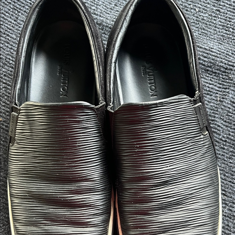 Louis Vuitton Black Textured Leather Slip-On Loafers - Picture 2 of 11
